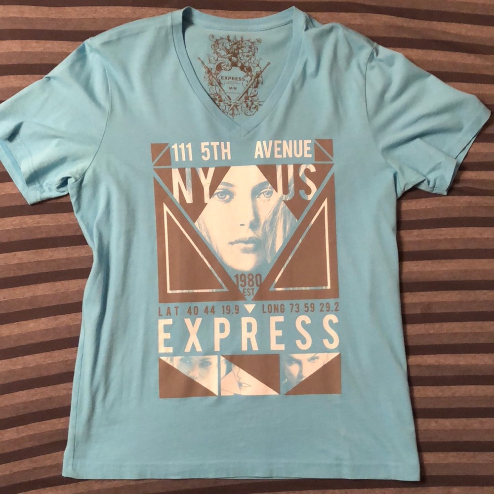 Express Men’s Graphic Deep V-Neck Tee